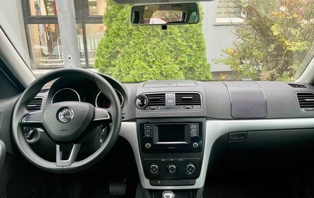 Skoda Yeti I рестайлинг, 2015 год, 1 240 000 рублей, 11 фотография