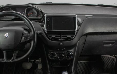 Peugeot 208 II, 2014 год, 680 000 рублей, 14 фотография