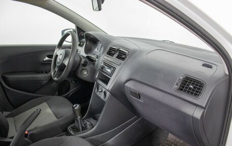 Volkswagen Polo VI (EU Market), 2015 год, 680 000 рублей, 9 фотография