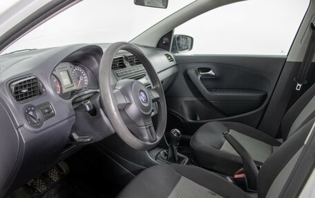 Volkswagen Polo VI (EU Market), 2015 год, 680 000 рублей, 10 фотография