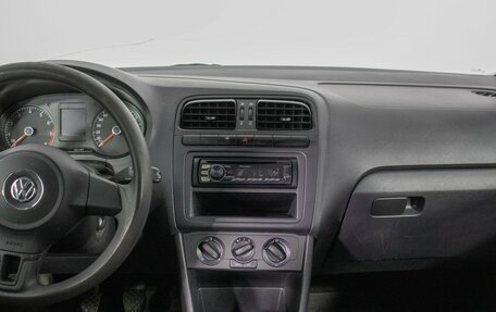 Volkswagen Polo VI (EU Market), 2015 год, 680 000 рублей, 14 фотография