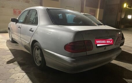 Mercedes-Benz E-Класс, 1998 год, 250 000 рублей, 8 фотография