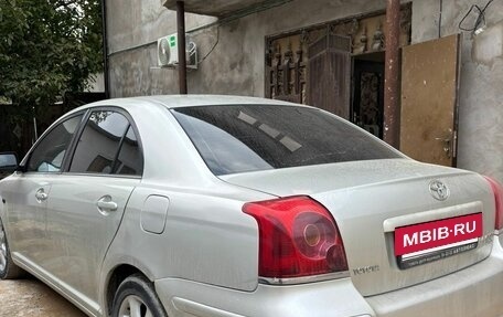 Toyota Avensis III рестайлинг, 2004 год, 550 000 рублей, 4 фотография