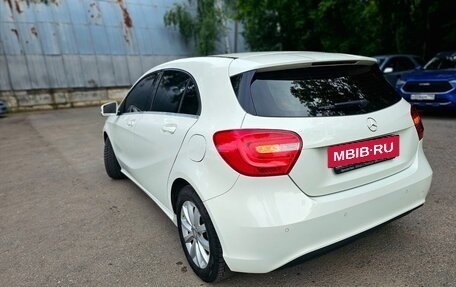 Mercedes-Benz A-Класс, 2015 год, 1 560 000 рублей, 3 фотография