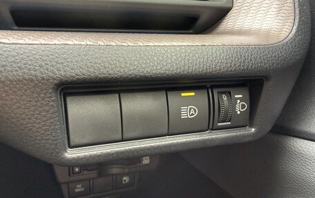 Toyota Prius IV XW50, 2023 год, 2 550 000 рублей, 15 фотография