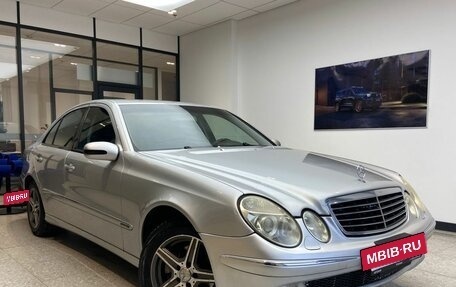 Mercedes-Benz E-Класс, 2003 год, 760 000 рублей, 4 фотография