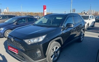 Toyota RAV4, 2019 год, 2 999 000 рублей, 1 фотография