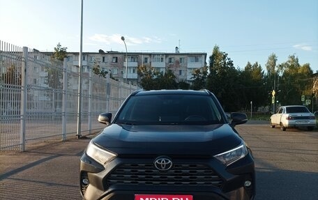 Toyota RAV4, 2019 год, 2 550 000 рублей, 1 фотография