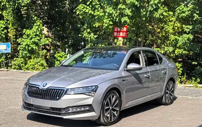Skoda Superb III рестайлинг, 2022 год, 1 811 000 рублей, 1 фотография