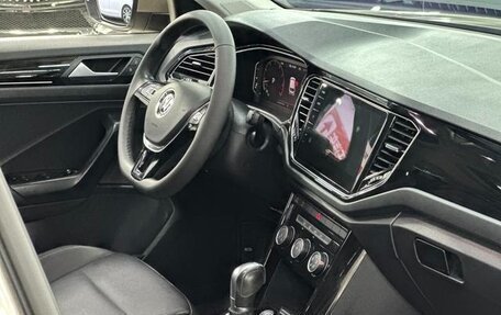 Volkswagen T-Roc I, 2021 год, 1 500 000 рублей, 8 фотография