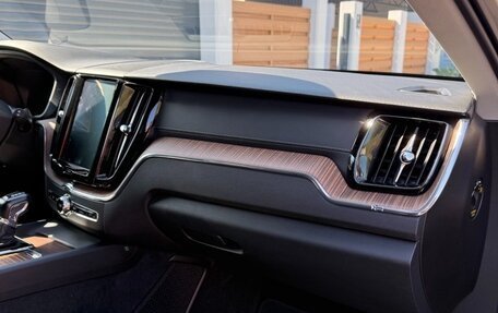 Volvo XC60 II, 2019 год, 3 250 000 рублей, 11 фотография