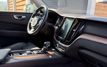 Volvo XC60 II, 2019 год, 3 250 000 рублей, 8 фотография