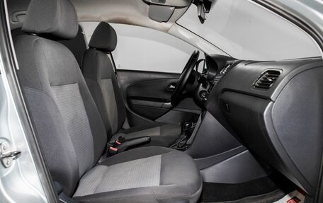 Volkswagen Polo VI (EU Market), 2013 год, 725 000 рублей, 6 фотография