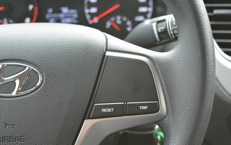 Hyundai Solaris II рестайлинг, 2021 год, 1 630 000 рублей, 25 фотография