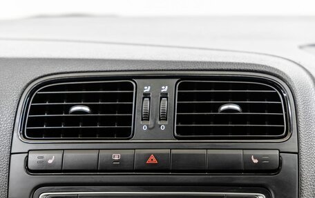 Volkswagen Polo VI (EU Market), 2013 год, 998 000 рублей, 18 фотография