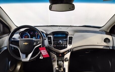 Chevrolet Cruze II, 2011 год, 789 000 рублей, 8 фотография