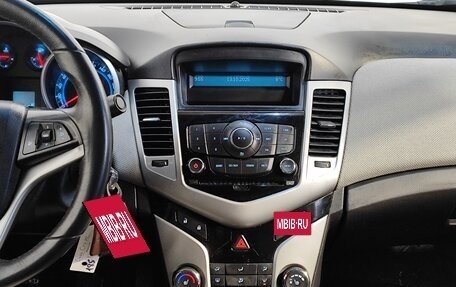 Chevrolet Cruze II, 2011 год, 789 000 рублей, 9 фотография
