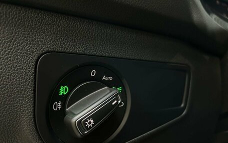 Volkswagen Tiguan II, 2019 год, 2 112 000 рублей, 11 фотография