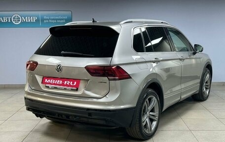 Volkswagen Tiguan II, 2019 год, 2 112 000 рублей, 7 фотография