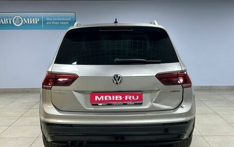 Volkswagen Tiguan II, 2019 год, 2 112 000 рублей, 6 фотография