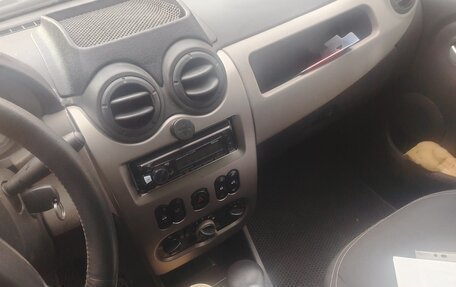 Renault Logan I, 2011 год, 330 000 рублей, 3 фотография