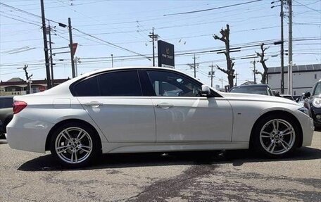 BMW 3 серия, 2019 год, 1 533 000 рублей, 4 фотография