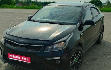 KIA Rio IV, 2018 год, 1 350 000 рублей, 10 фотография