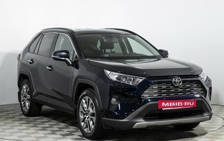Toyota RAV4, 2019 год, 3 355 000 рублей, 3 фотография
