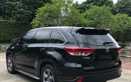 Toyota Highlander III, 2021 год, 2 949 001 рублей, 7 фотография