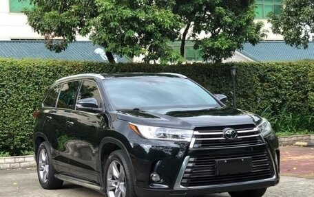 Toyota Highlander III, 2021 год, 2 949 001 рублей, 3 фотография