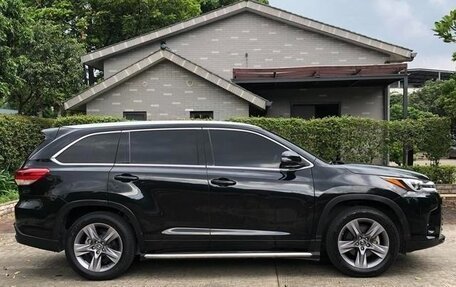 Toyota Highlander III, 2021 год, 2 949 001 рублей, 5 фотография