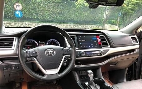 Toyota Highlander III, 2021 год, 2 949 001 рублей, 14 фотография