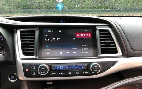 Toyota Highlander III, 2021 год, 2 949 001 рублей, 13 фотография