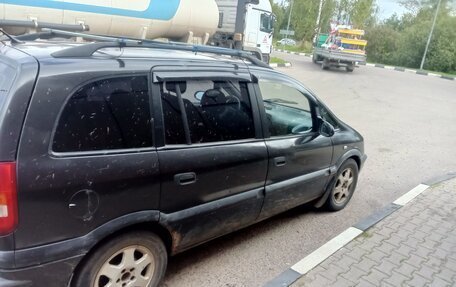 Opel Zafira A рестайлинг, 2001 год, 190 000 рублей, 4 фотография