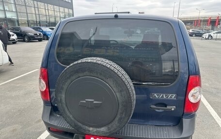 Chevrolet Niva I рестайлинг, 2017 год, 550 000 рублей, 4 фотография