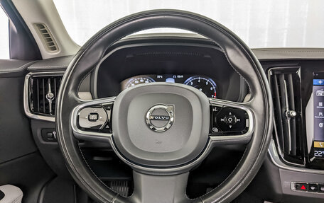 Volvo S90 II рестайлинг, 2021 год, 3 275 000 рублей, 23 фотография