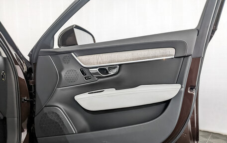 Volvo S90 II рестайлинг, 2021 год, 3 275 000 рублей, 28 фотография