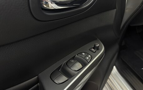 Nissan Navara (Frontier), 2024 год, 4 200 000 рублей, 7 фотография