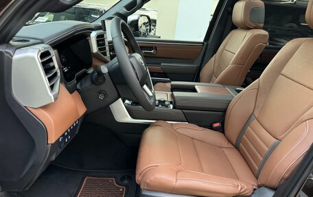 Toyota Tundra, 2024 год, 11 690 000 рублей, 16 фотография