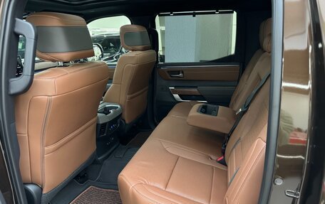 Toyota Tundra, 2024 год, 11 690 000 рублей, 19 фотография