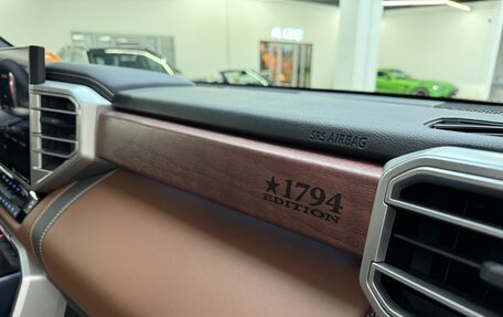 Toyota Tundra, 2024 год, 11 690 000 рублей, 29 фотография