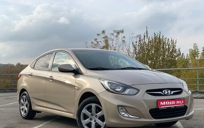 Hyundai Solaris II рестайлинг, 2013 год, 715 000 рублей, 1 фотография