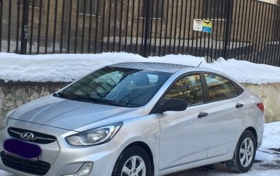 Hyundai Solaris II рестайлинг, 2012 год, 750 000 рублей, 1 фотография