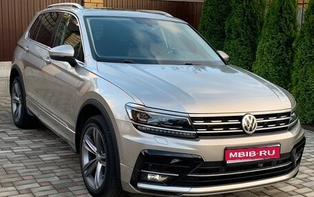 Volkswagen Tiguan II, 2018 год, 2 380 000 рублей, 1 фотография