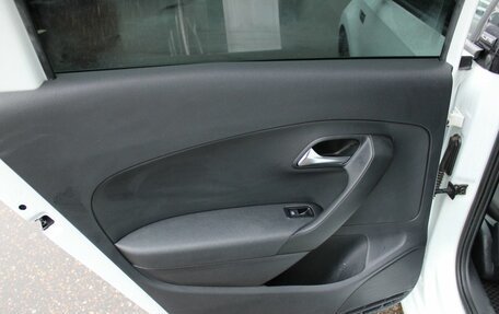 Volkswagen Polo VI (EU Market), 2016 год, 1 190 000 рублей, 17 фотография