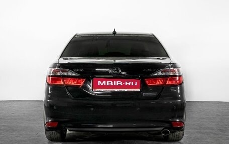 Toyota Camry, 2016 год, 2 380 000 рублей, 4 фотография