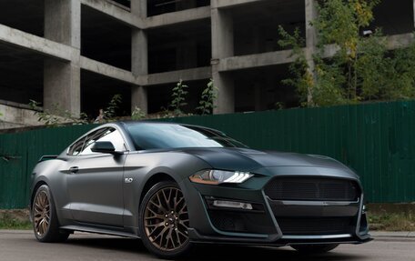 Ford Mustang VI рестайлинг, 2022 год, 4 590 000 рублей, 2 фотография