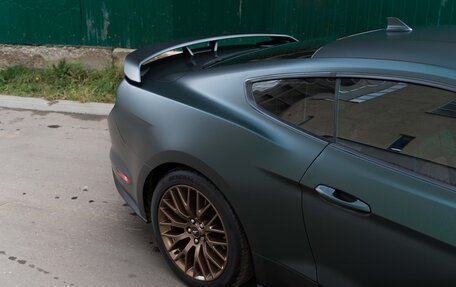 Ford Mustang VI рестайлинг, 2022 год, 4 590 000 рублей, 8 фотография