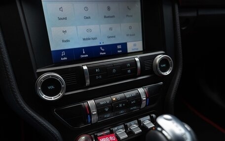 Ford Mustang VI рестайлинг, 2022 год, 4 590 000 рублей, 24 фотография