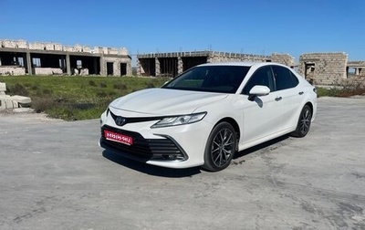 Toyota Camry, 2021 год, 3 999 999 рублей, 1 фотография